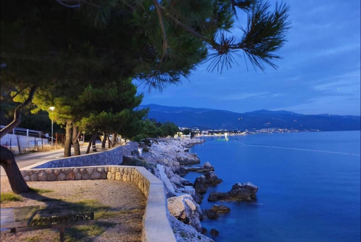 Sea La Vie Rooms Novi Vinodolski Bagian luar foto
