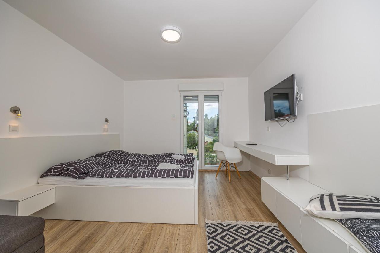 Sea La Vie Rooms Novi Vinodolski Bagian luar foto